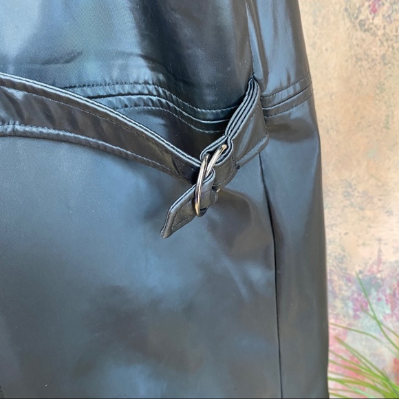 πOutBrook Woman Warm Parker - Long Jacket with Hood - Picture 6 of 15